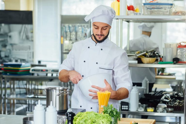 Cook (Intern)